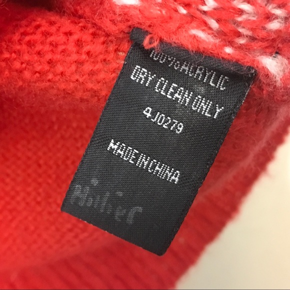 Unique Western Pattern Sweater - Picture 3 of 3